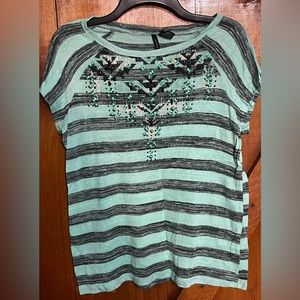 ❤️‍🔥4/$20 New Directions Bling Shirt Sz L